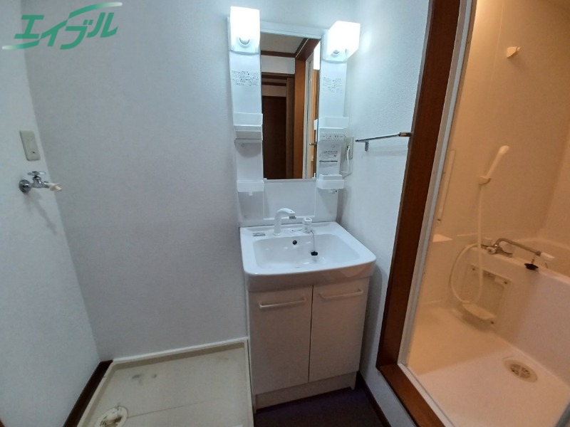 洗面設備　反転タイプ参考写真