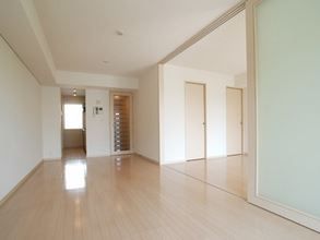 居室・リビング　写真は同タイプ住居です