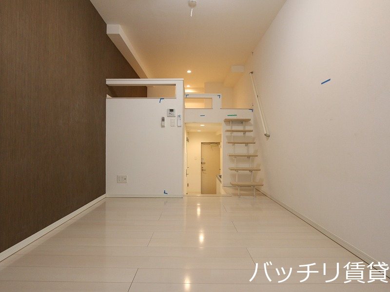 居室・リビング　画像は別号室タイプの為、現状を優先致します。