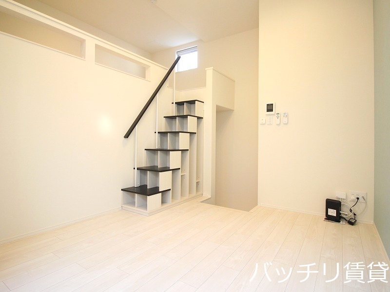 居室・リビング　画像は別号室タイプの為、現状を優先致します。