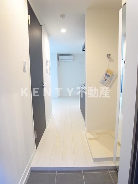 玄関　収納もある玄関です