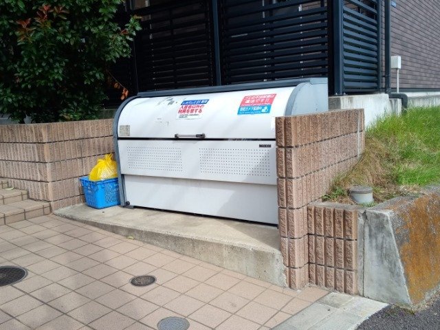 その他　ダストボックス