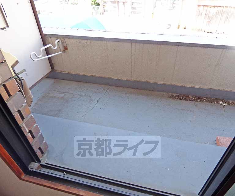 バルコニー　広々としたバルコニーです。