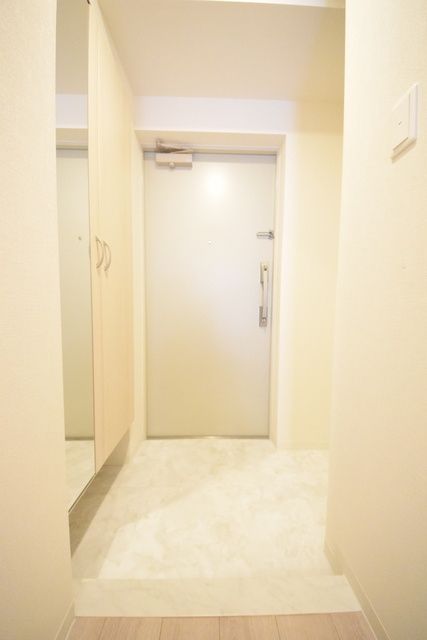 玄関　★お部屋探しは株式会社タウンハウジング東京まで★