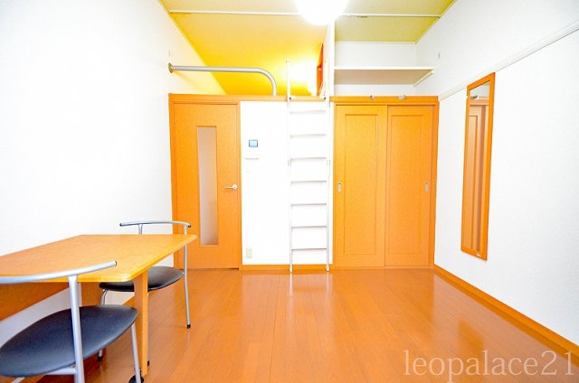 居室・リビング　ゆったりとした居間です