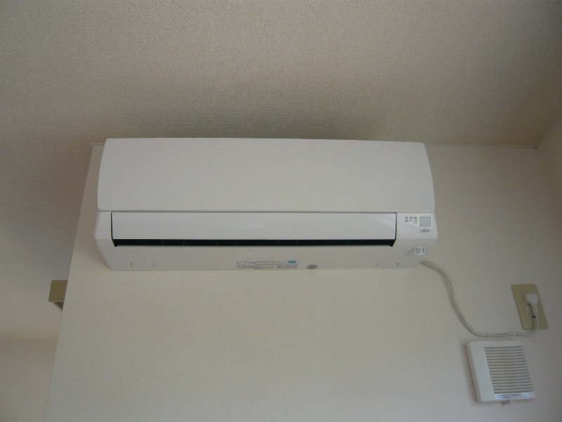 その他　エアコン付き