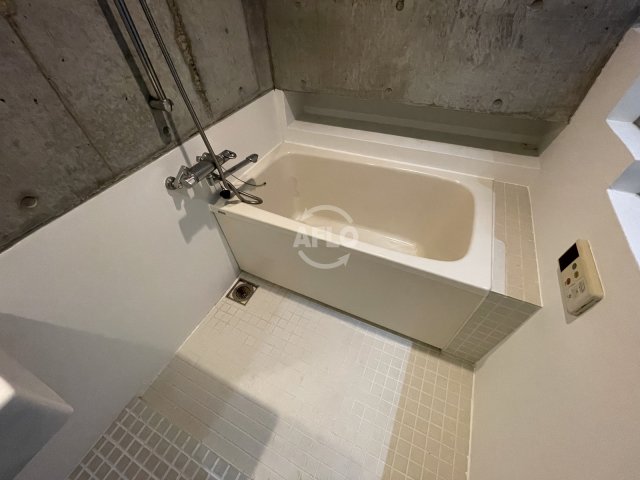 バス・シャワールーム　ベルニーニ南森町　浴室