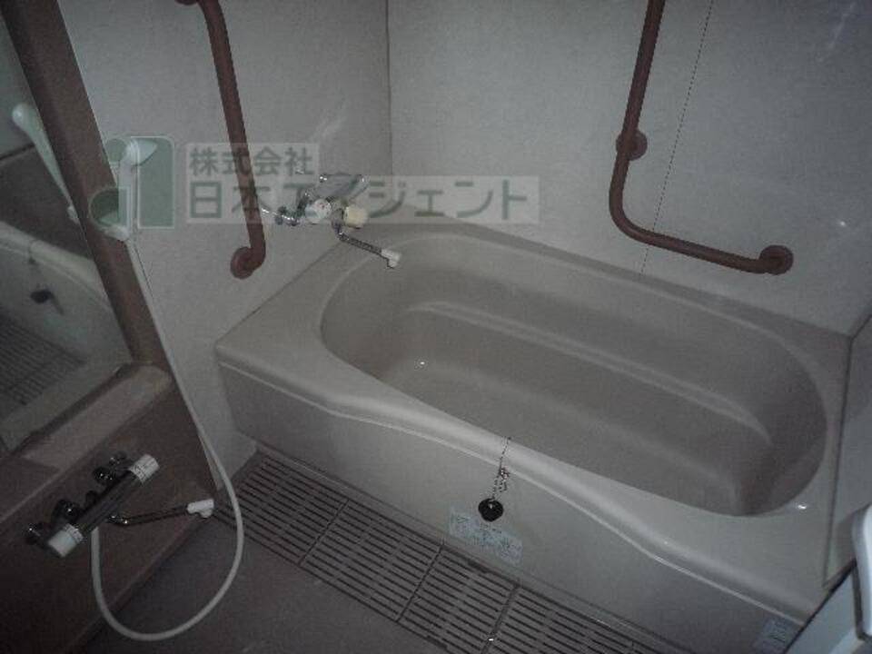 バス・シャワールーム　浴室