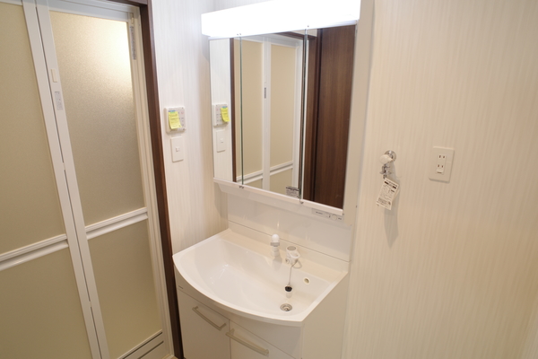 洗面設備　同型タイプ