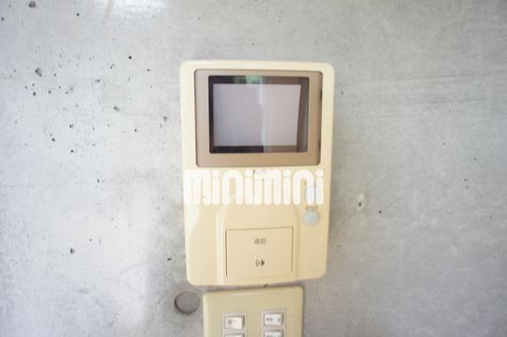 セキュリティ　ＴＶ付きインターホンなので安心です。