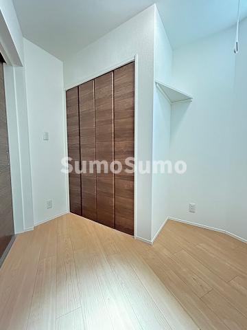 その他部屋・スペース　使い勝手のいい寝室です