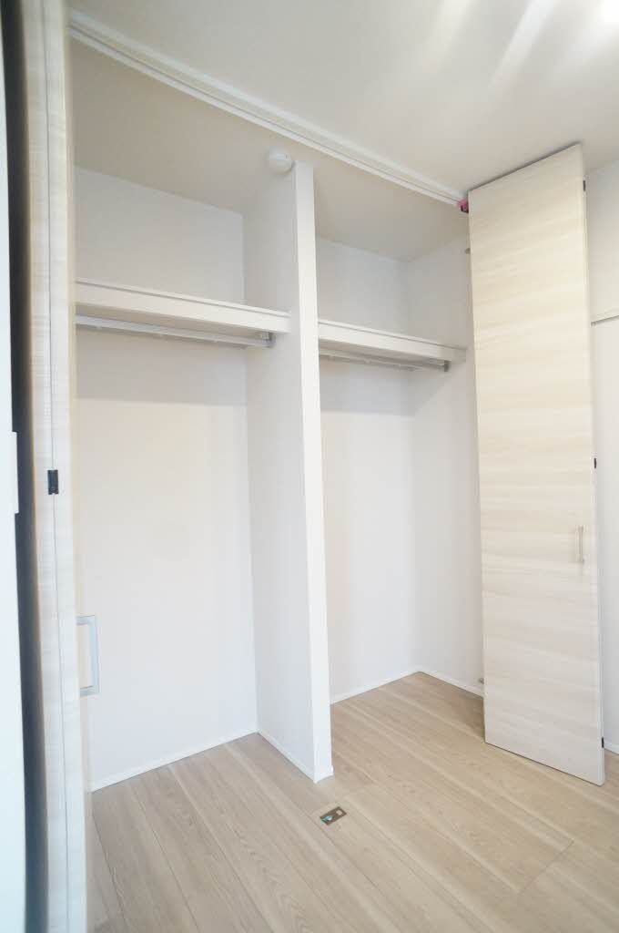 収納　洋室収納