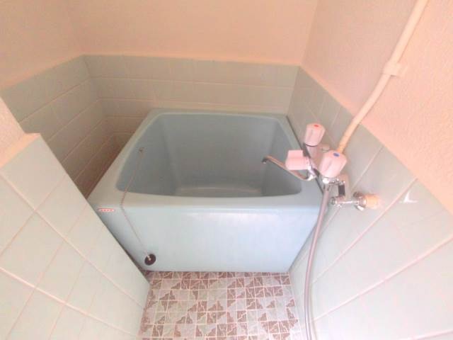 バス・シャワールーム　バスルーム