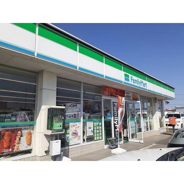 コンビニ　ファミリーマート矢板北店（コンビニ）まで1000m