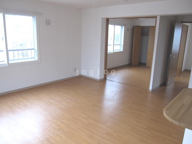 居室・リビング　リビング