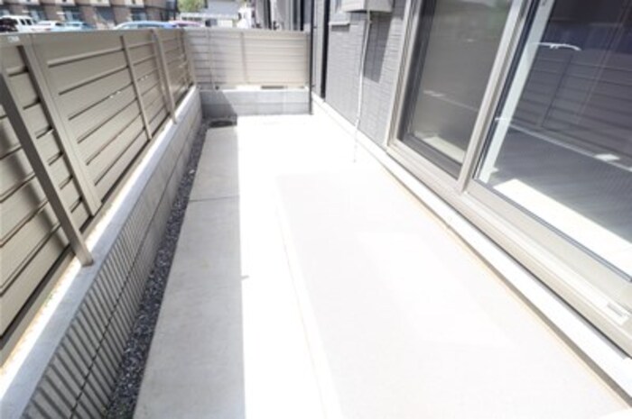 バルコニー　テラス