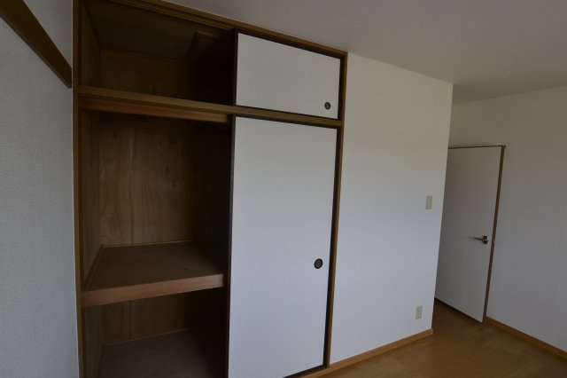 収納　同物件、別号室の写真です。
