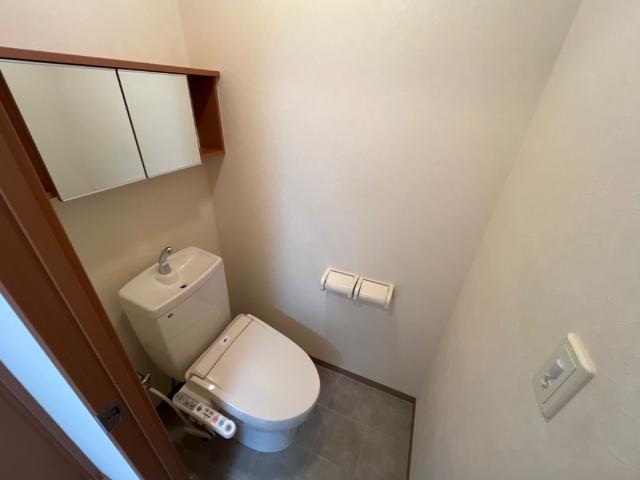 トイレ　シャワー付トイレ