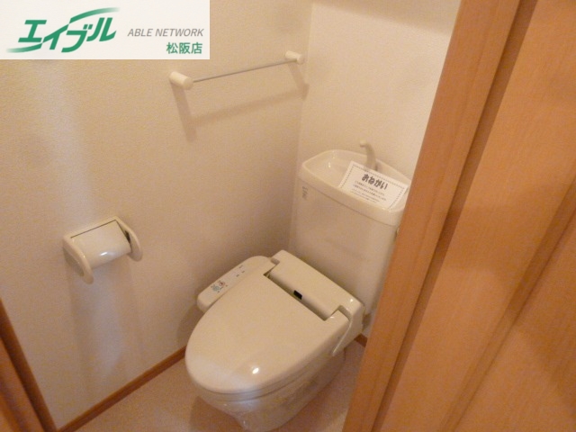 トイレ　反転タイプ参考写真