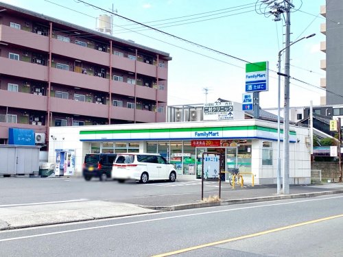 コンビニ　ファミリーマート 中村並木店（コンビニ）まで424m