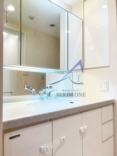 洗面設備　洗面台です。