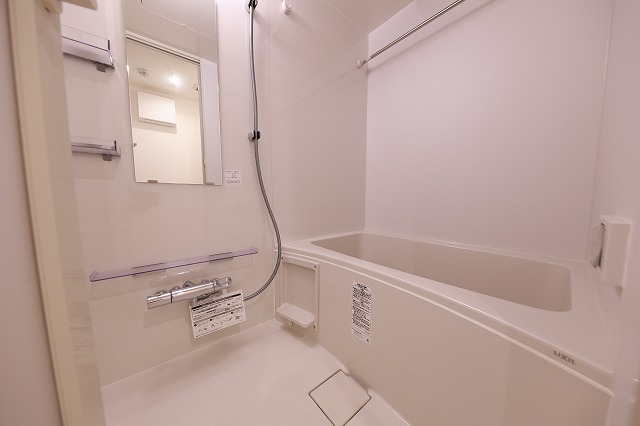 バス・シャワールーム　バス※別部屋参考写真