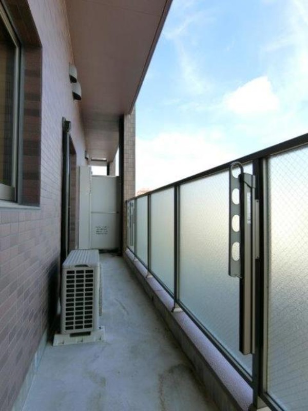 バルコニー　図面と現状に相違がある場合には現状を優先