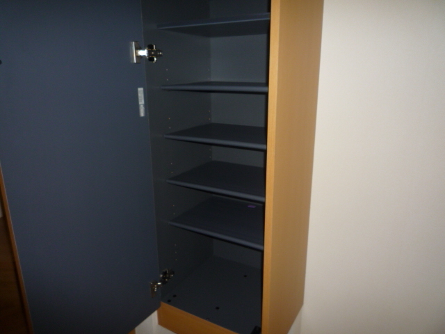 玄関　下駄箱付