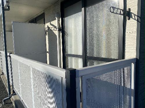 バルコニー　角部屋は消防法の関係で外干し金具はありません