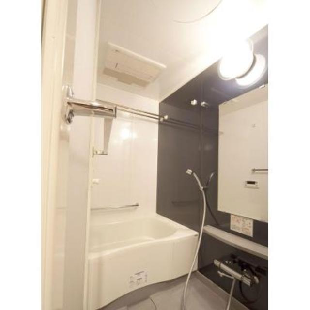 バス・シャワールーム　※写真は同タイプ住戸です。