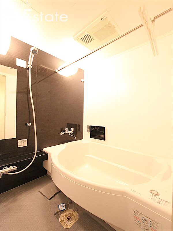 バス・シャワールーム　バスルーム