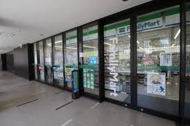コンビニ　ファミリーマート 豊洲スカイズ店（コンビニ）まで198m