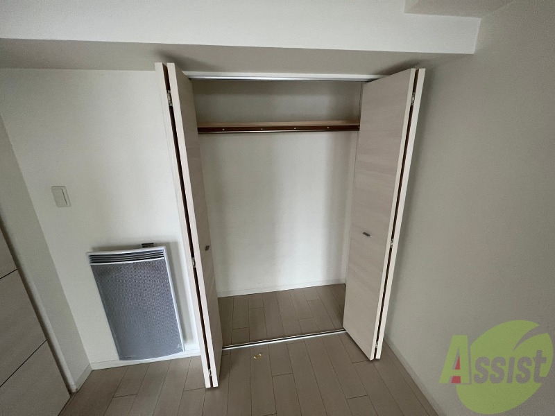 収納　クローゼットは奥行きもあり、荷物が多い方でも安心です。