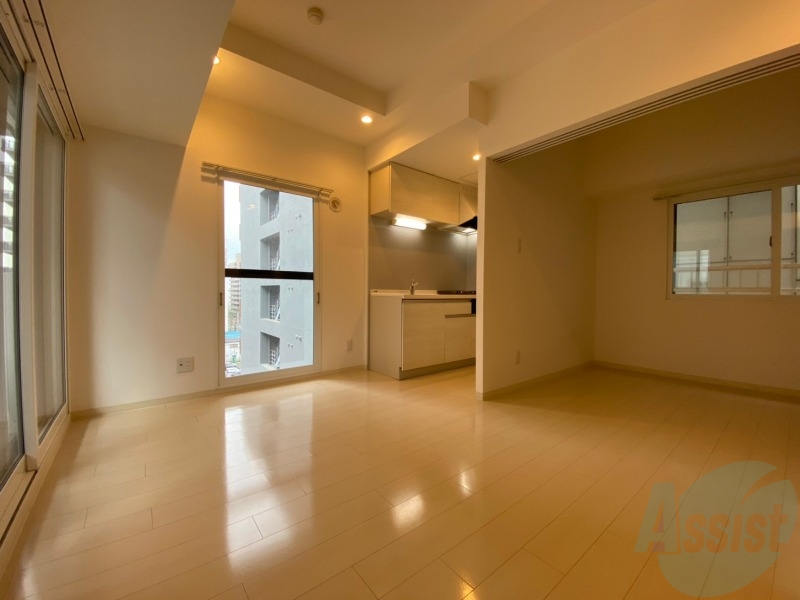 居室・リビング　広くてキレイなお部屋が広がっていて、充実した生活が送れそう。