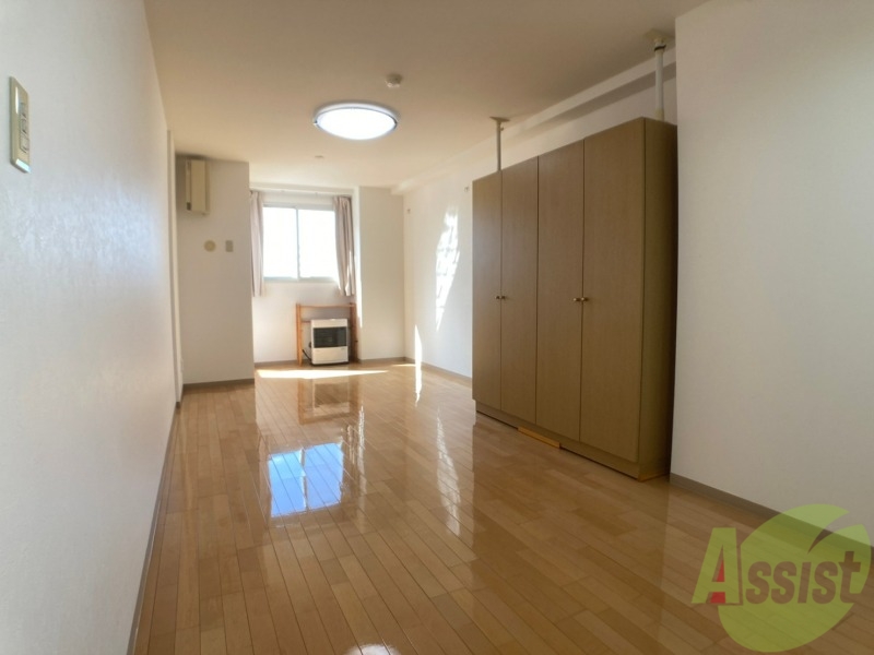 居室・リビング　広くてキレイなお部屋が広がっていて、充実した生活が送れそう。