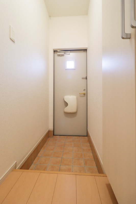 玄関　図面と現状に相違がある場合には現状を優先