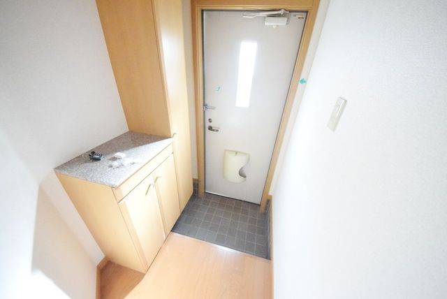 玄関　★★シューズボックスが魅力的★★