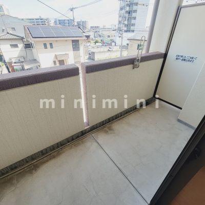 バルコニー　※写真は別号室のものですので現状優先とさせていただきます