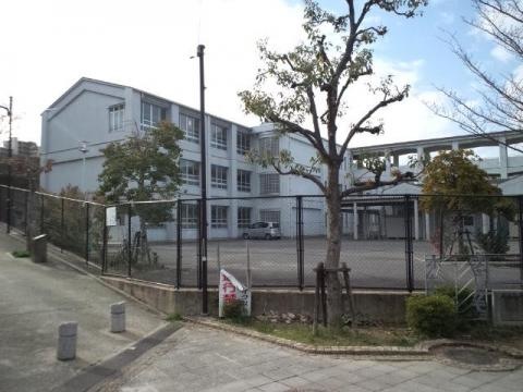 中学校　北池田中学校（中学校）まで2260m