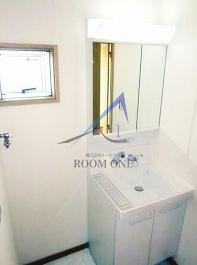 洗面設備　洗面台です。