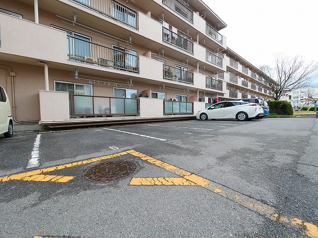 駐車場　駐車スペースもあります