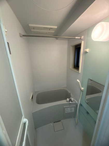 バス・シャワールーム　※別部屋の写真です