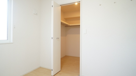 収納　ウォークインクローゼット