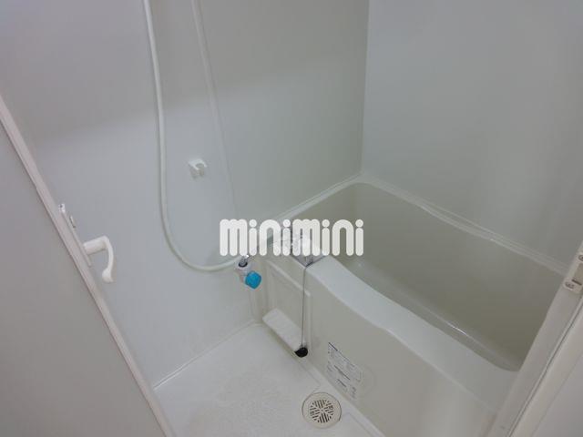 バス・シャワールーム　水捌けの良いサーモタイルです