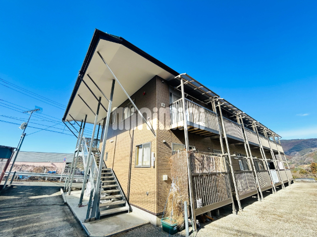 建物外観　各部屋に通報スイッチなど防犯面もしっかり♪