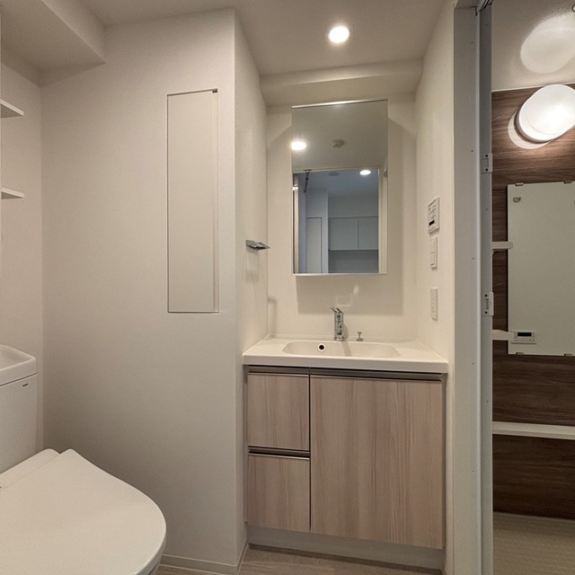 洗面設備　※写真は同タイプ住戸です。