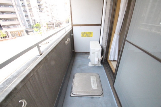 バルコニー　※別号室の写真です。