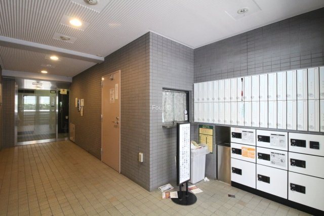 ロビー　★《見学予約受付中》設備充実分譲賃貸マンション★