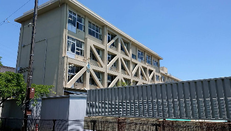 小学校　大垣市立中川小学校（小学校）まで1660m