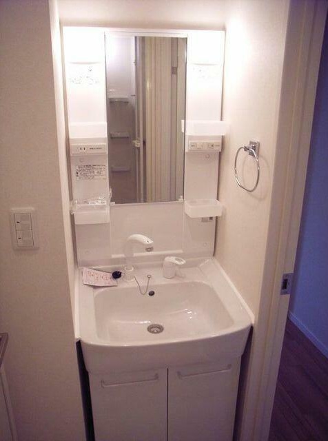 洗面設備　身支度に欠かせない独立洗面台♪